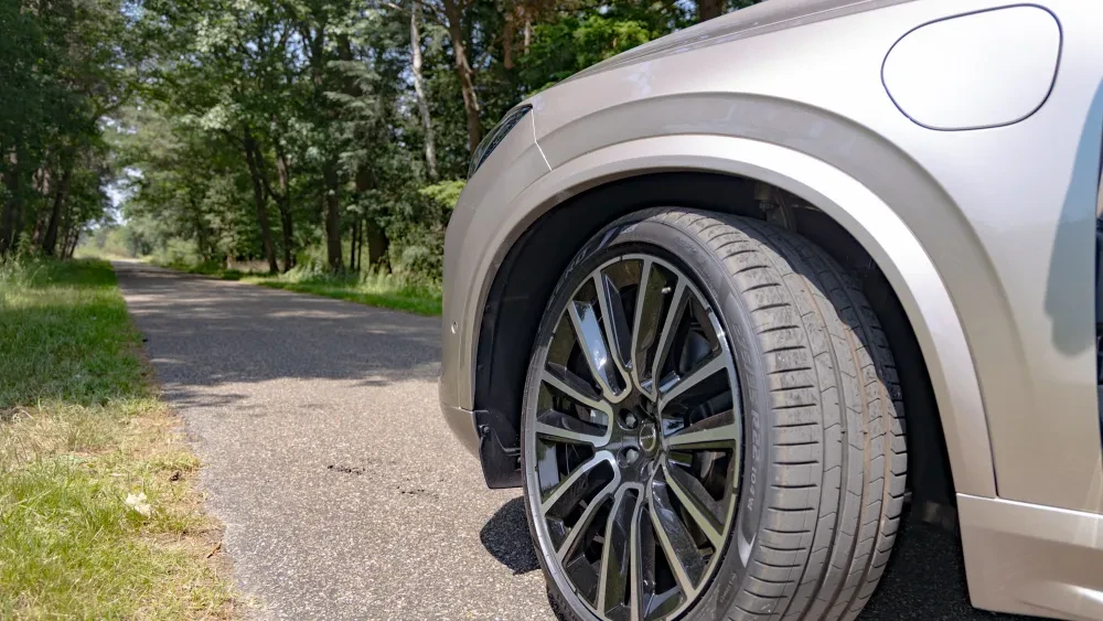 Auto-Bruins-VolvoXC90